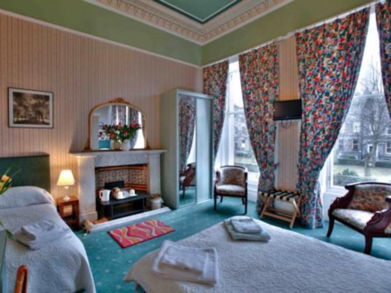 Mingalar Gasthuis 3*