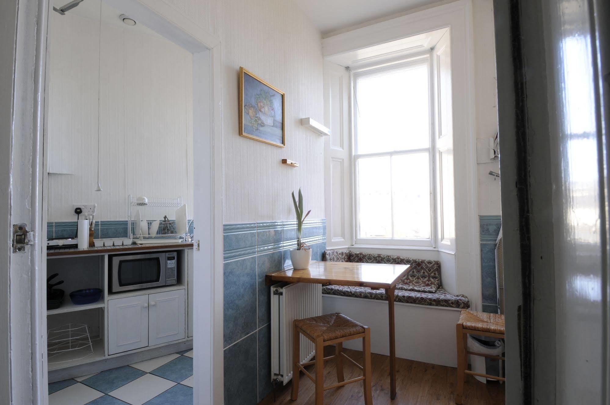 Gasthuis Mingalar 3*